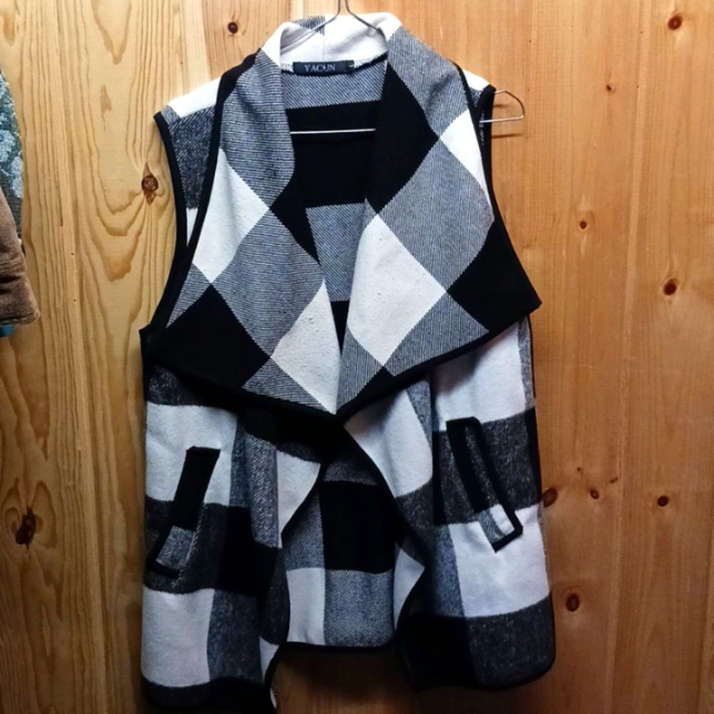 Yacun Plaid Cardigan Vest Pockets Wide Lapels Buttonless
